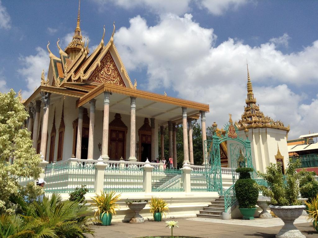 Hostel The Happy House Phnom Penh Exterior foto
